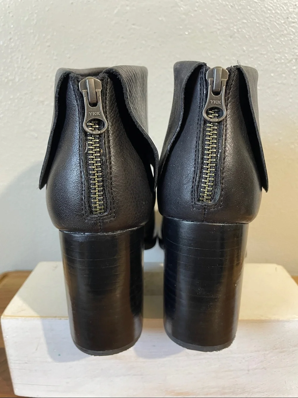 Kork Ease Black Leather Ankle Boots 8.5 Foldover Block Heel Zip Modern Comfort